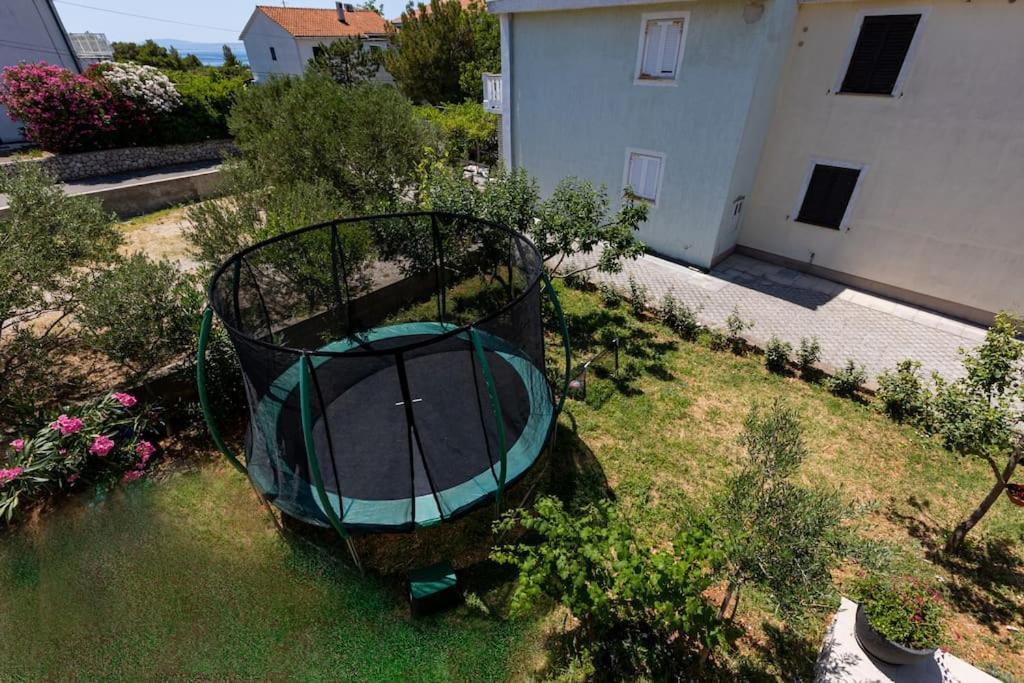 3 Bedroom Ivana With Private Parking, Appartement Punat